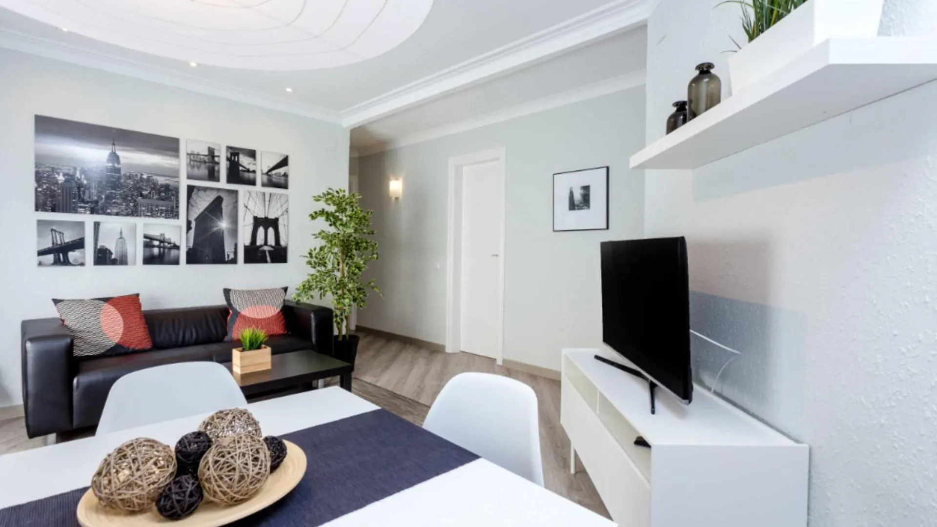 Apartment In Hospitalet L’Hospitalet de Llobregat