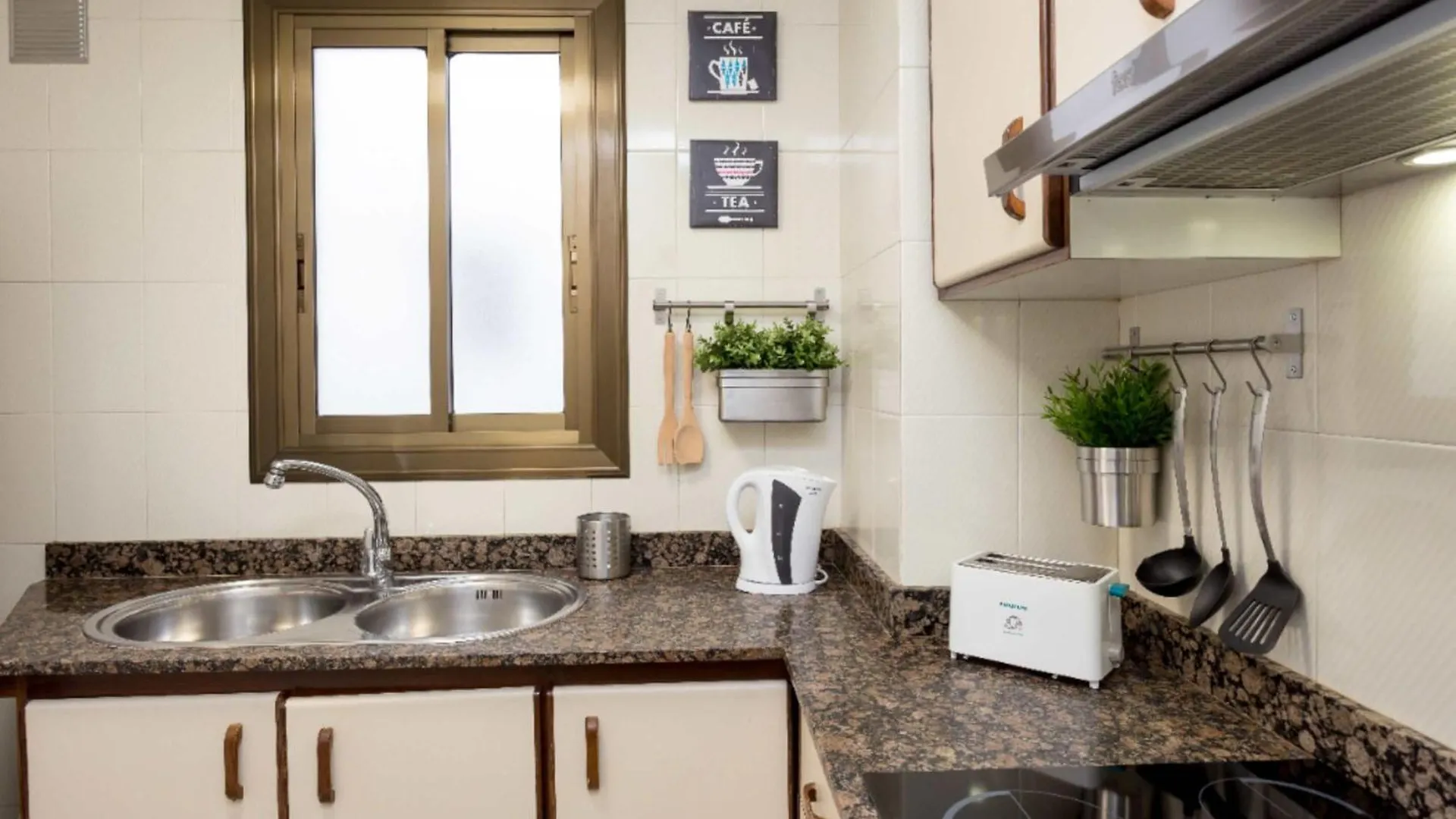 הוספיטלט דה יוברגאט Apartment In Hospitalet 0*, הוספיטלט דה יוברגאט ספרד